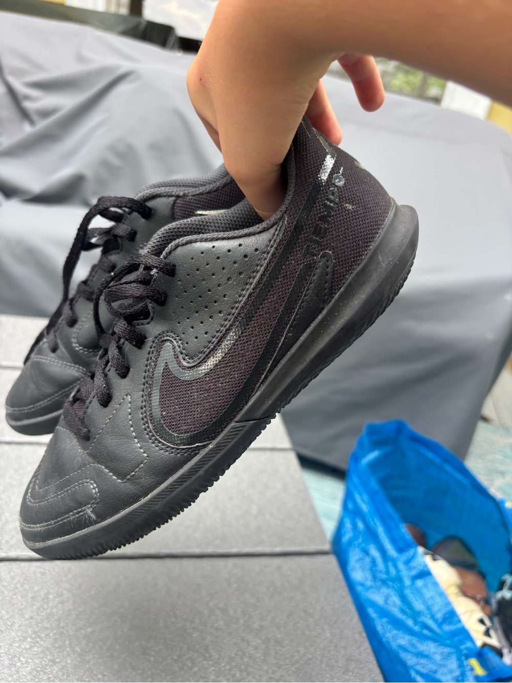 Nike Black Low-Top Athletic Sneakers
